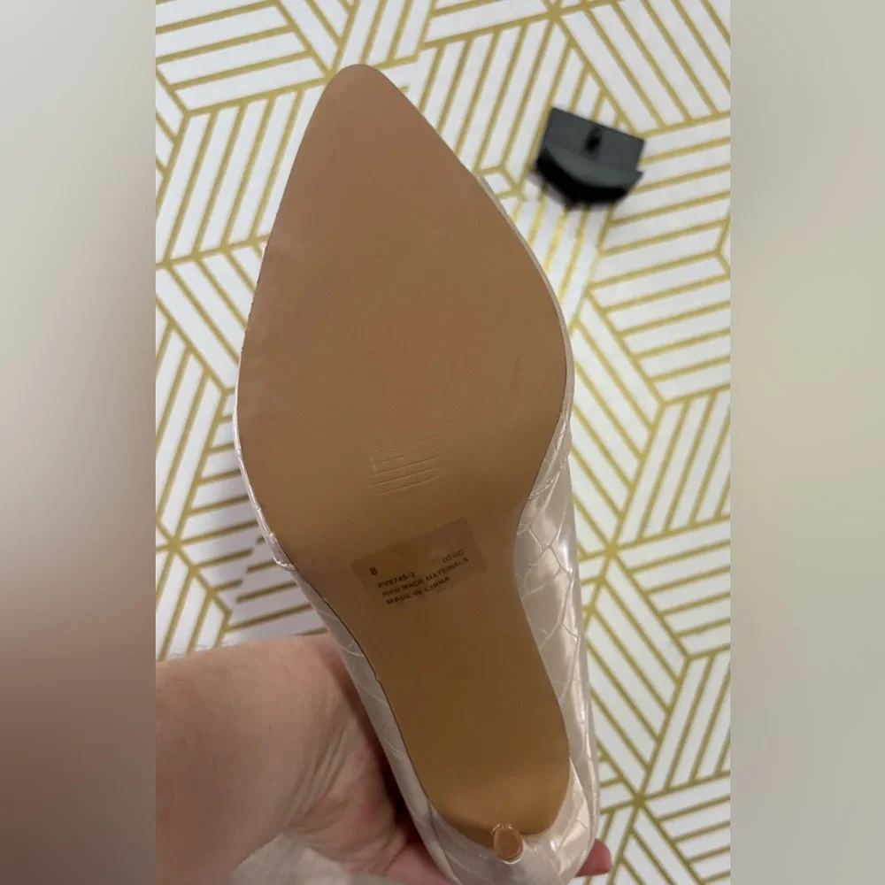 Cape Robbin Cream Over-the-Knee heeled Boots size 8 - Picture 13 of 13